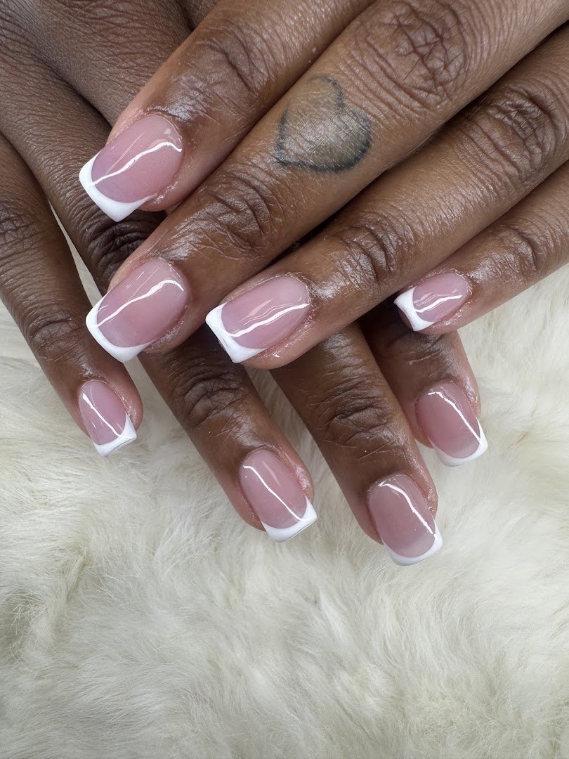 Acrylic and dip powder nail service area